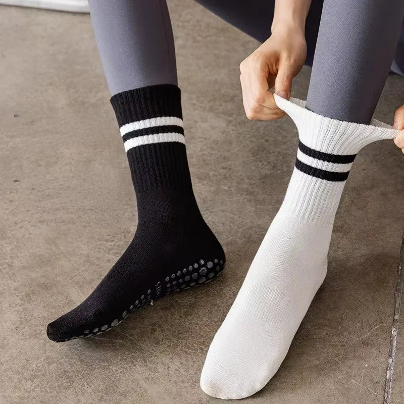 Yoga Socks Cotton Mid-Tube Bottom Professional Non-Slip Silicone Indoor Fitness Socks Gym Floor Soft Dance Pilates Sports Socks